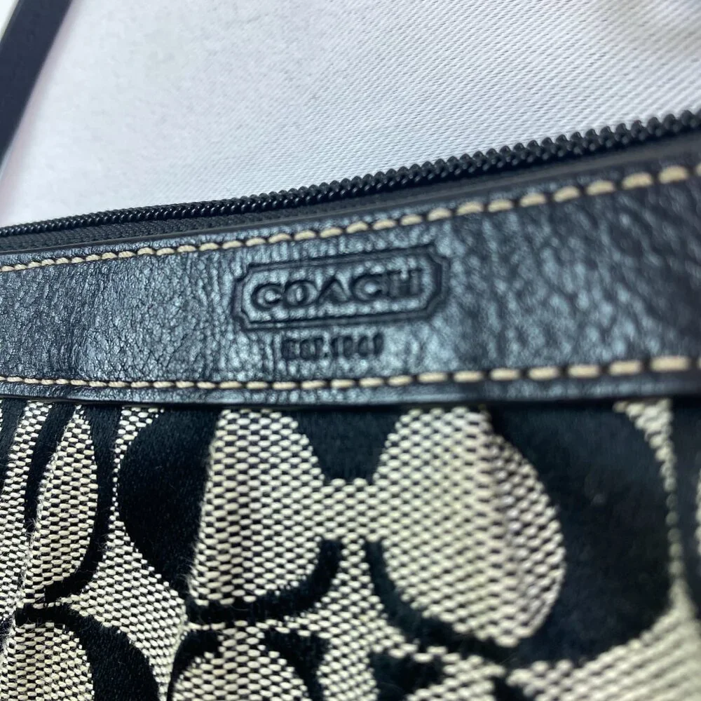Coach Signature Jacquard Wristlet 6371 | Black Canvas & Leather  |  Lola 🖤